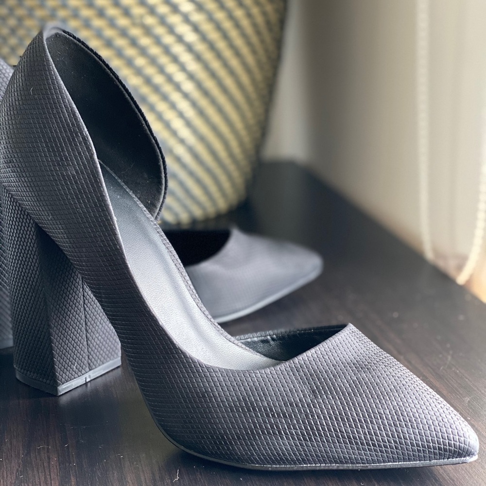 All Black Snake Pumps, Black Highheels